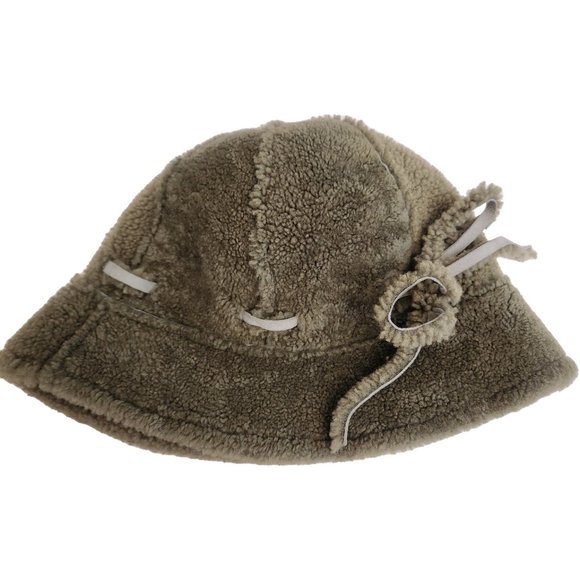 Grevi Lambskin Bucket Hat - Picture 4 of 5